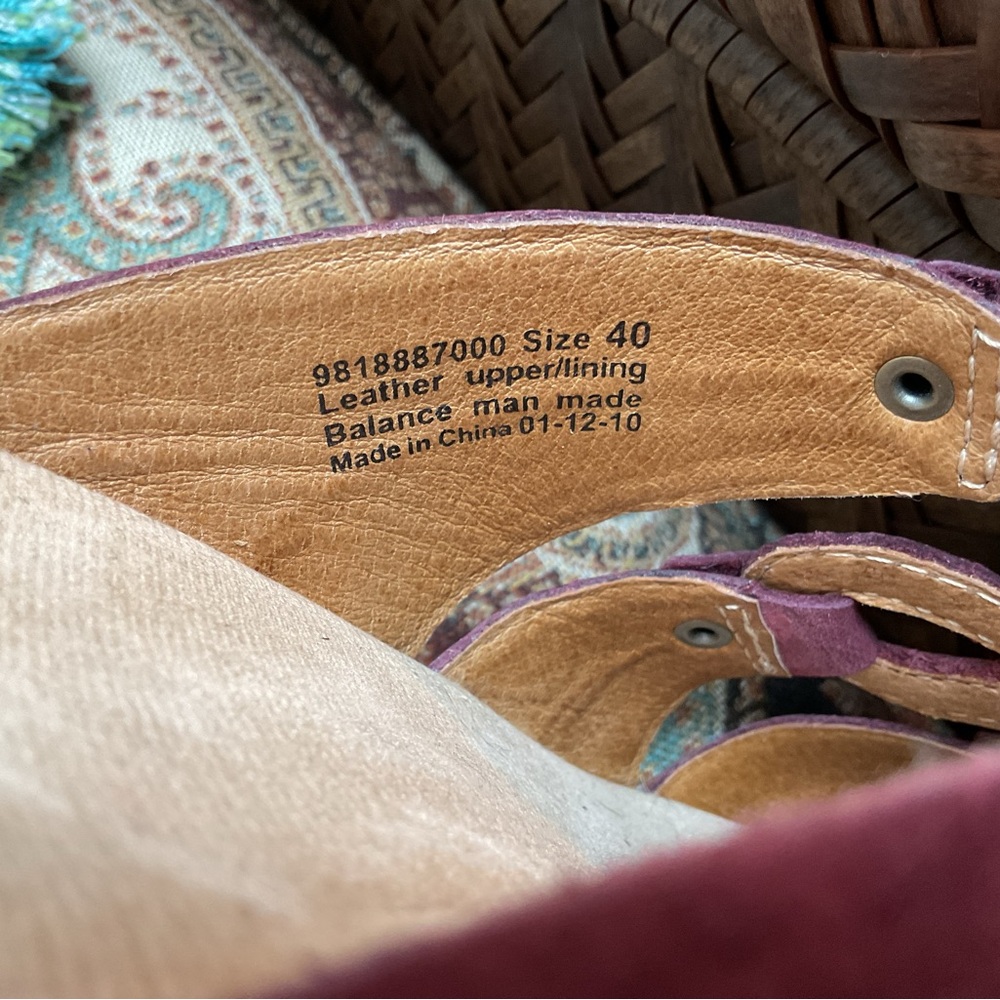 Dansko leather floral sandals. EUC - Picture 3 of 7